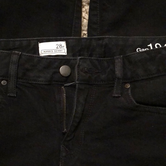 Jeans - Picture 2 of 3